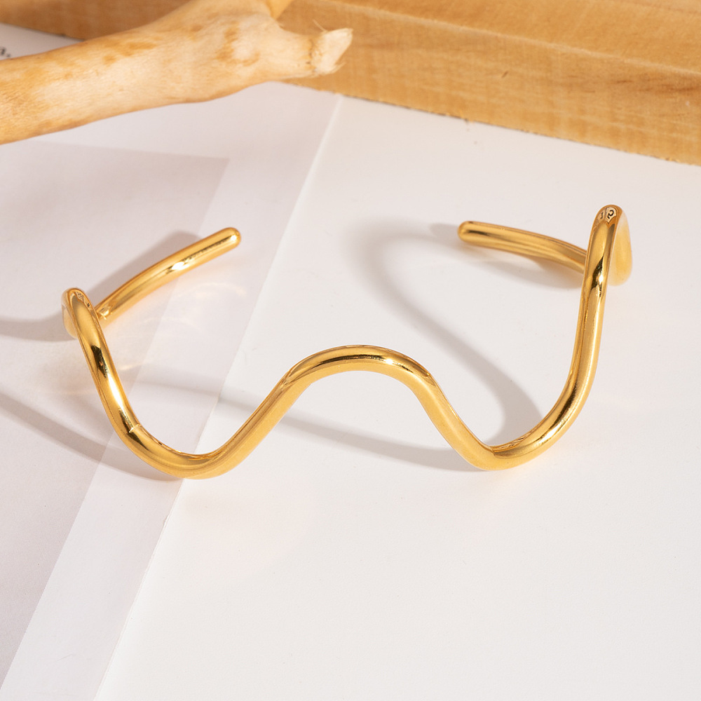 Brazalete de Acero con Baño de Oro 18K — foto 4