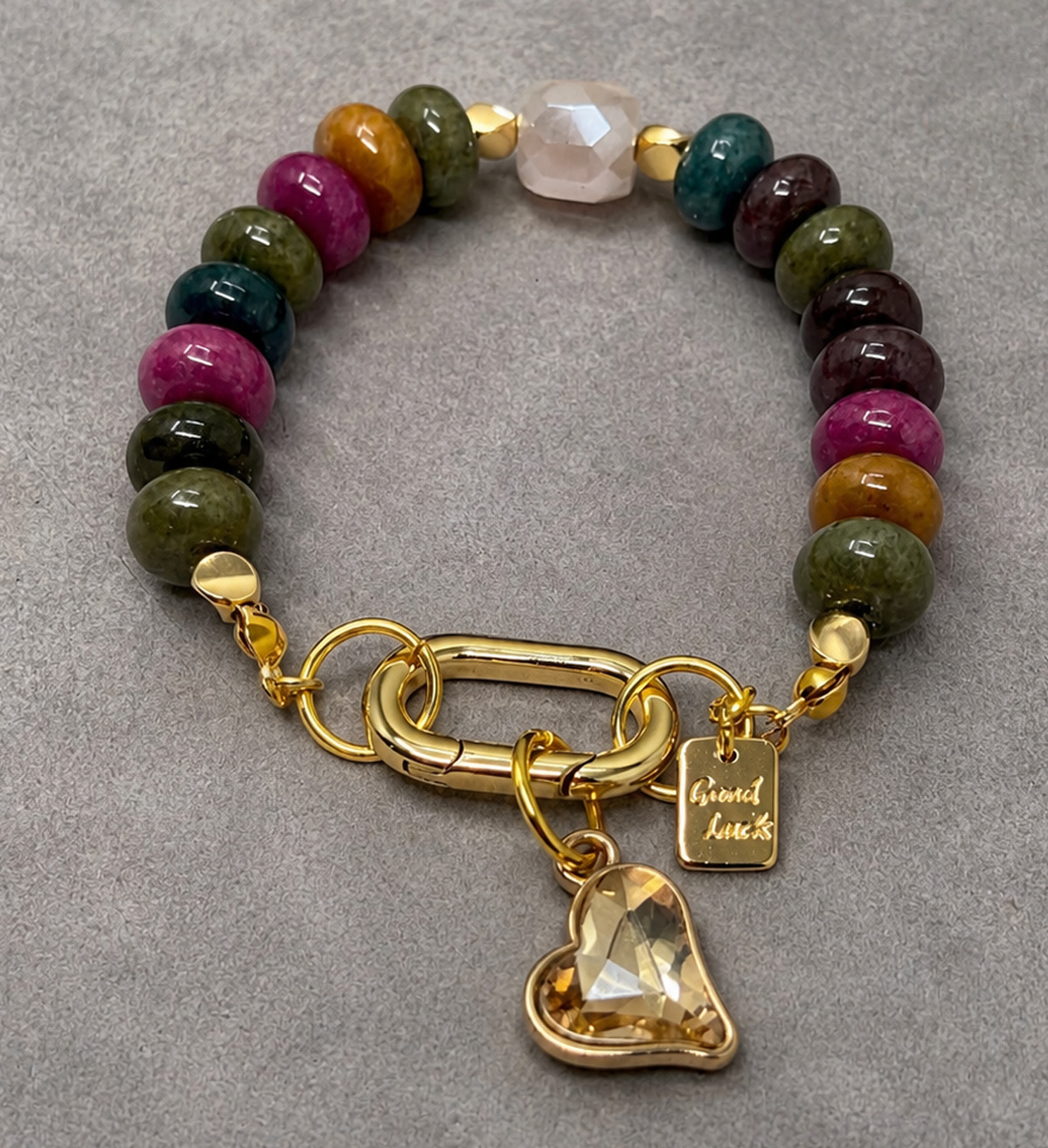 Pulsera Piedras Naturales dije Corazón Cubic Zirconia - Baño de Oro 18K