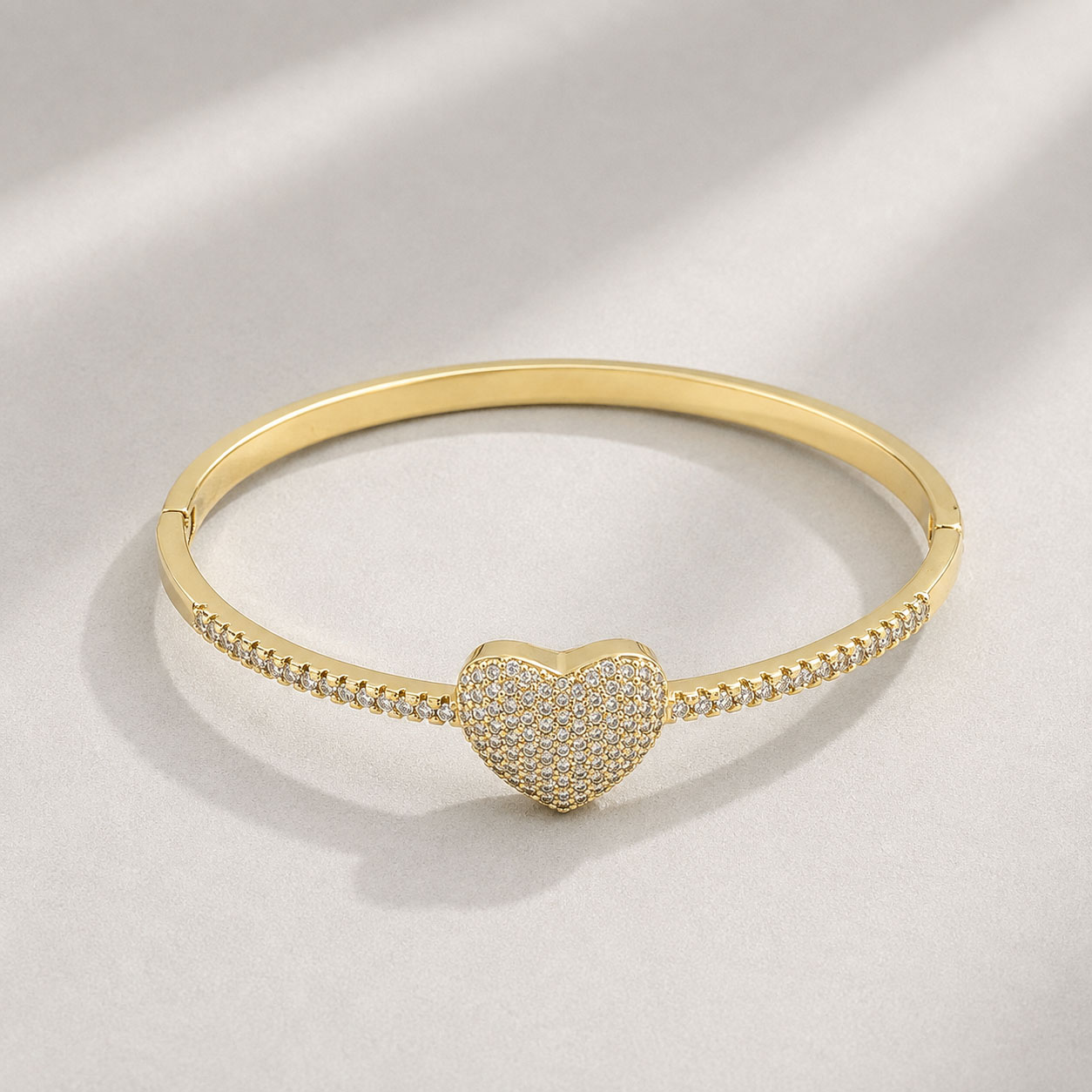 Brazalete Corazón Acero Oro 18k 