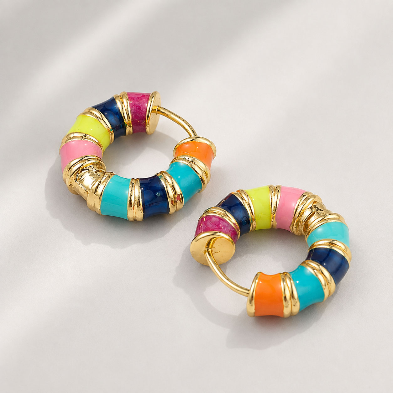 Aros Multicolor Oro 18k y Esmalte