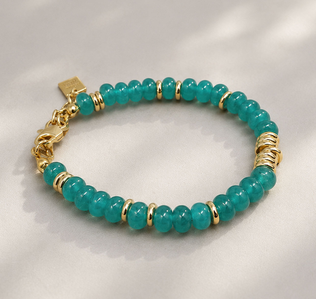Pulsera de piedras Jade Natural y Acero Oro 18k Verde