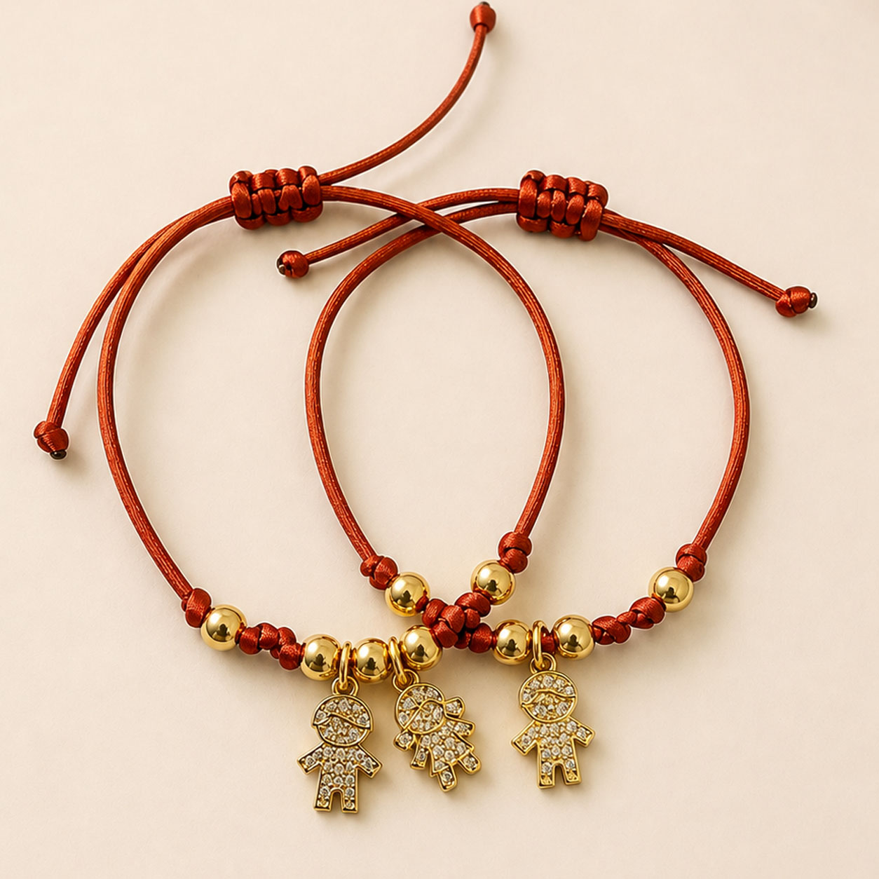 Pulsera Personalizada Hijos Enchapada en Oro real 18k y Cordón Marrón